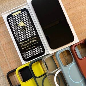 Apple iPhone 16 Pro 256GB Desert Titanium